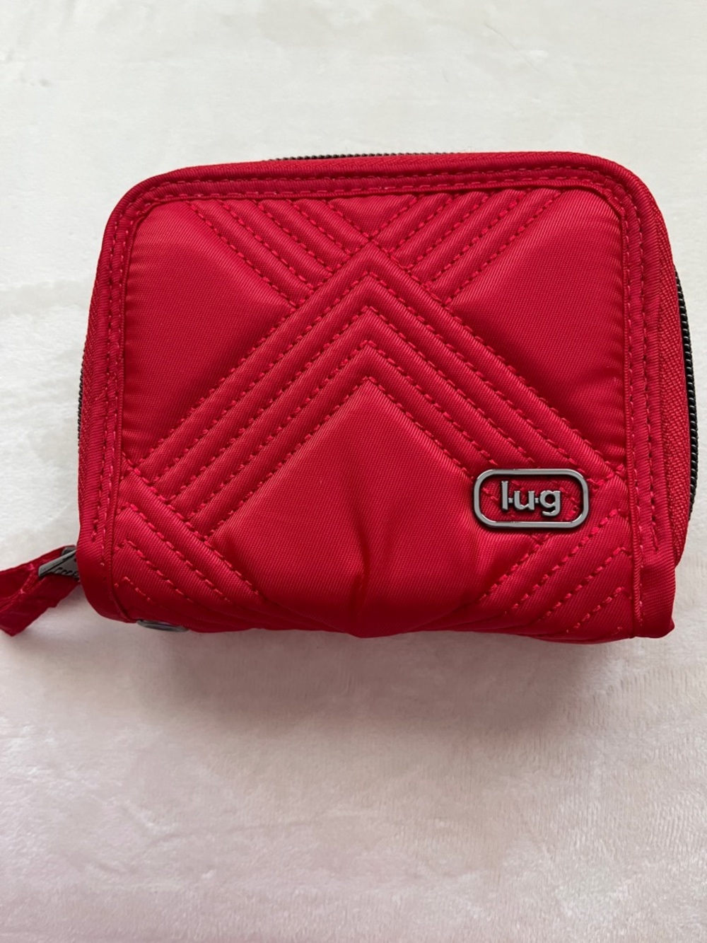 LUG - NWOT - Splits 2 Compact RFID Wallet in Poppy Red